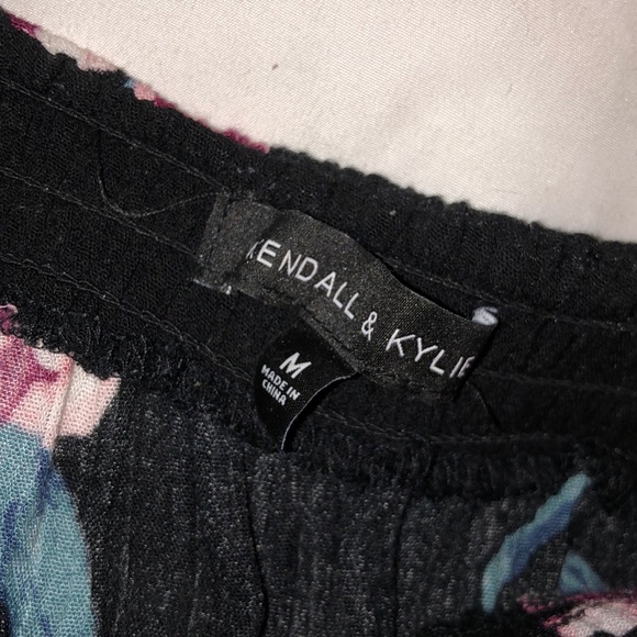 Off the shoulder romper - Picture 2 of 3